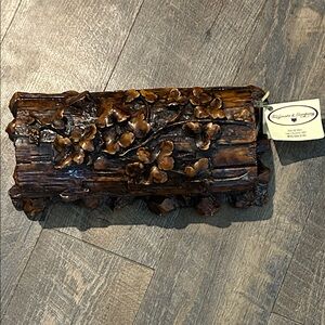 Trinket Box Lodge Log Hinged Lid Chocolate Brown Resin Hand-Cast Hand-Painted‎